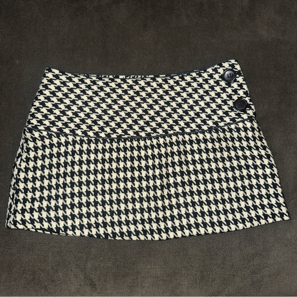 NWT Vintage Forever 21 Houndstooth Mini Skirt in Black and Cream Size Small Y2K